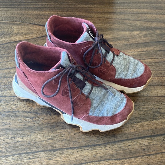SOREL kinetic impact caribou sneaker shoe in spice/blackened brown 10.5 - Picture 1 of 8